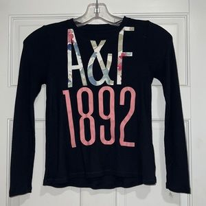 Abercrombie kids dark blue long sleeve size 7/8 t shirt